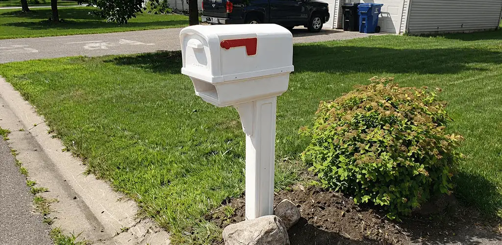 Mailbox installation for a residential curbside mailbox in Myrtle Beach, SC